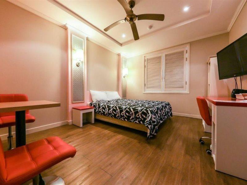 Blue Motel โพเรียง ภายนอก รูปภาพ